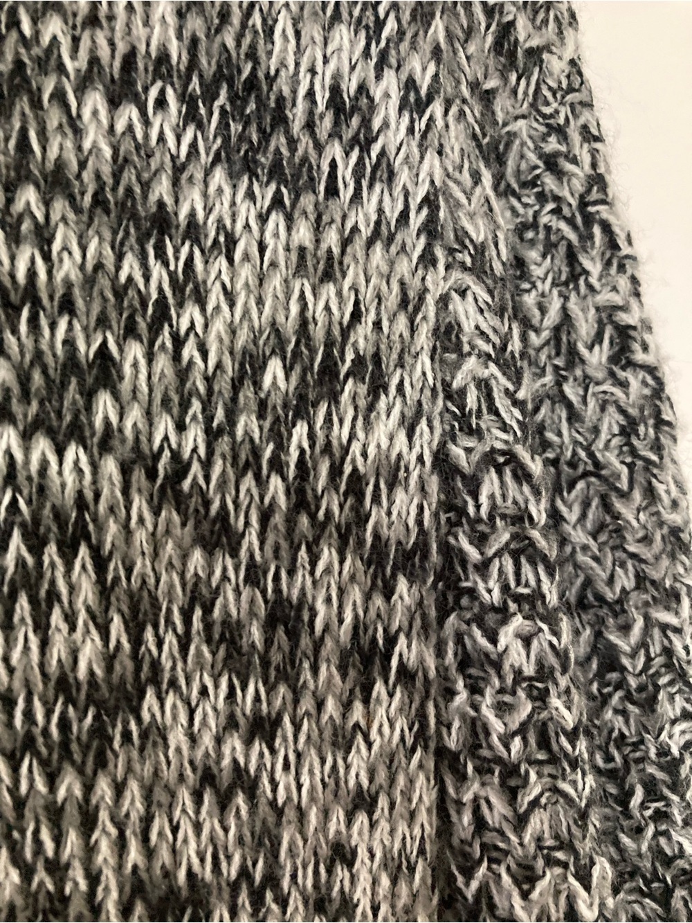 Ladies Long Sweater - Picture 5 of 14
